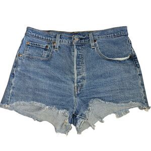 Levi Strauss 501 cut off shorts